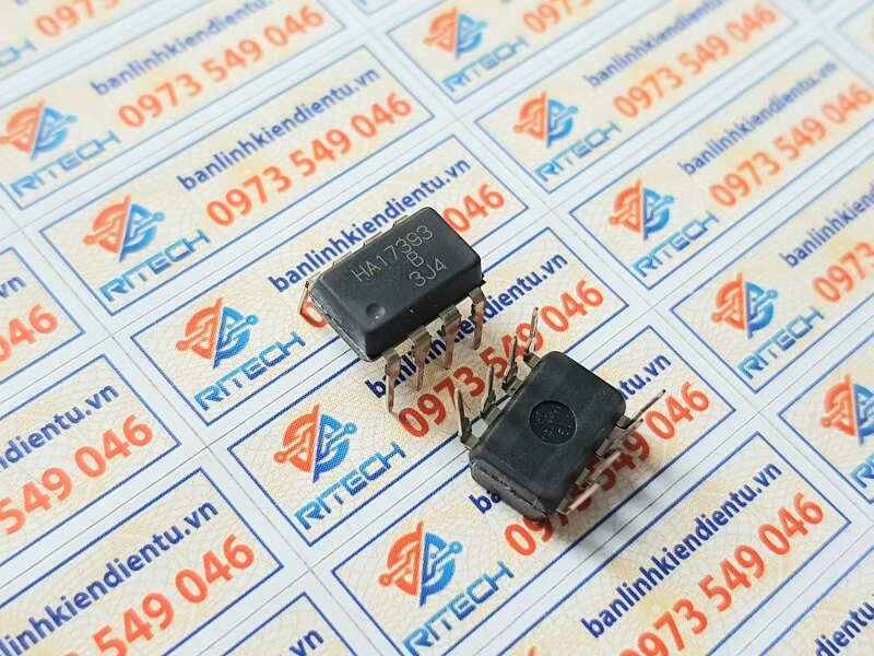 HA17393 DIP-8 Low Power Low Offset Voltage Dual Comparator 1 HA17393 DIP-8 Low Power Low Offset Voltage Dual Comparator