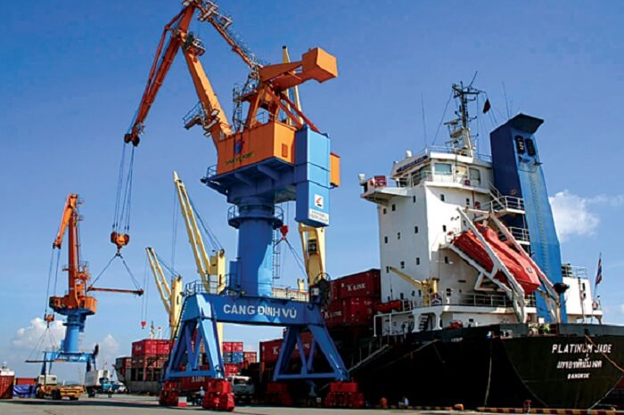 Ứng dụng biến tần LS điều khiển chân đế cẩu trục nâng hạ vận chuyển hàng tại cảng Đình Vũ