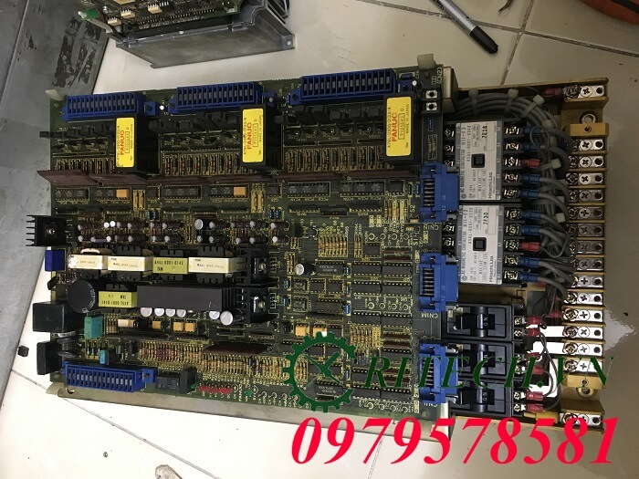 Hình ảnh sửa chữa bộ Servo Amplifier Fanuc 3 trục A06B-6058-H302 bị lỗi HC