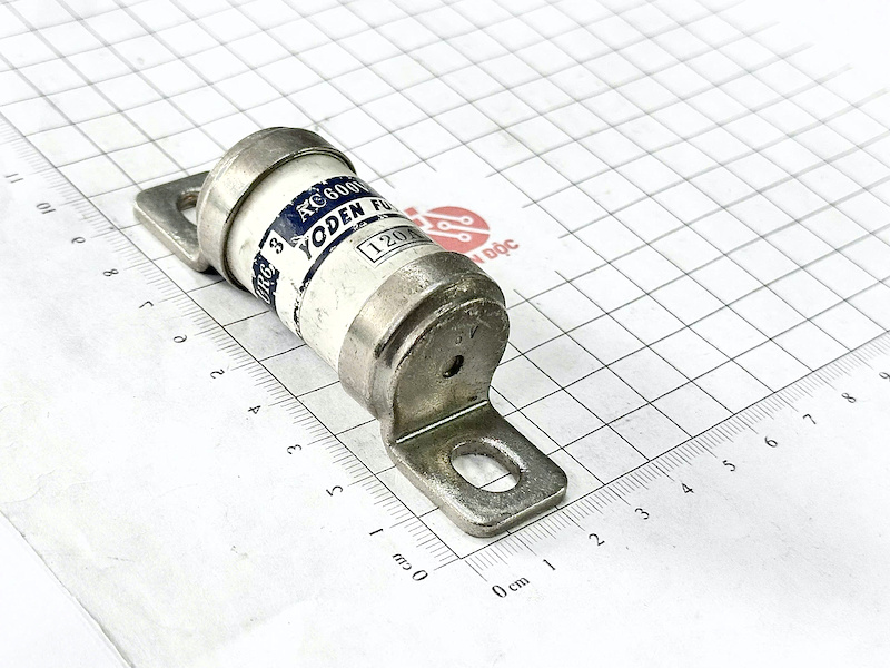 Cầu chì AC600V 120A 600V 13 UR6 3 AC600V 120A