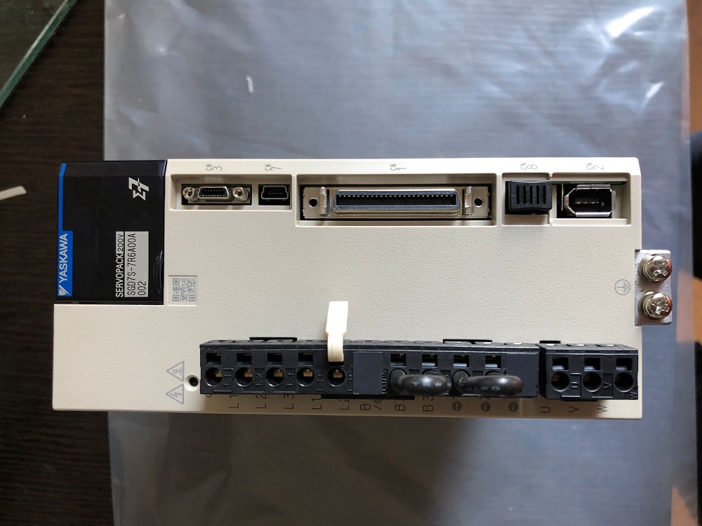 SGD7S-7R6A00A002 Servopack Yaskawa Sigma 7 công suất 1kw 1 SGD7S-7R6A00A002
