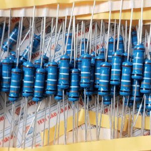 Điện trở vạch màu 0.39R 2W