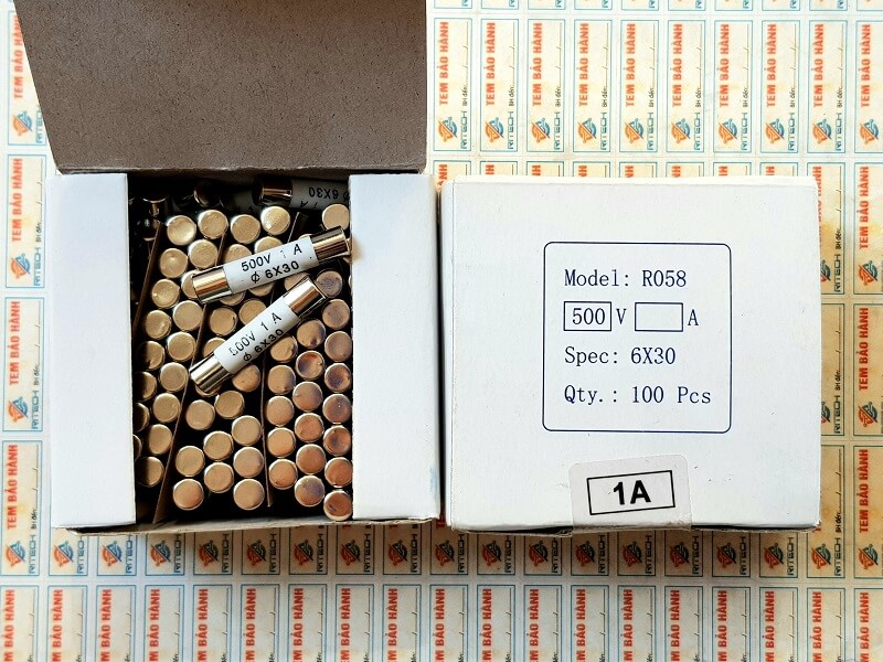 Cầu chì sứ R058 1A 500V kích thước 6X30MM 2 Cầu chì sứ R058 1A 500V kích thước 6X30MM - Ảnh 2