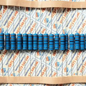 Điện trở vạch 2W 3.3K 5% – 5 vòng màu