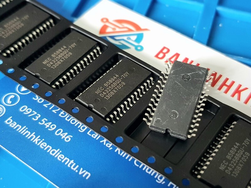 D43256BGU-70Y B85944 IC SOP28 1 D43256BGU-70Y B85944 IC SOP28