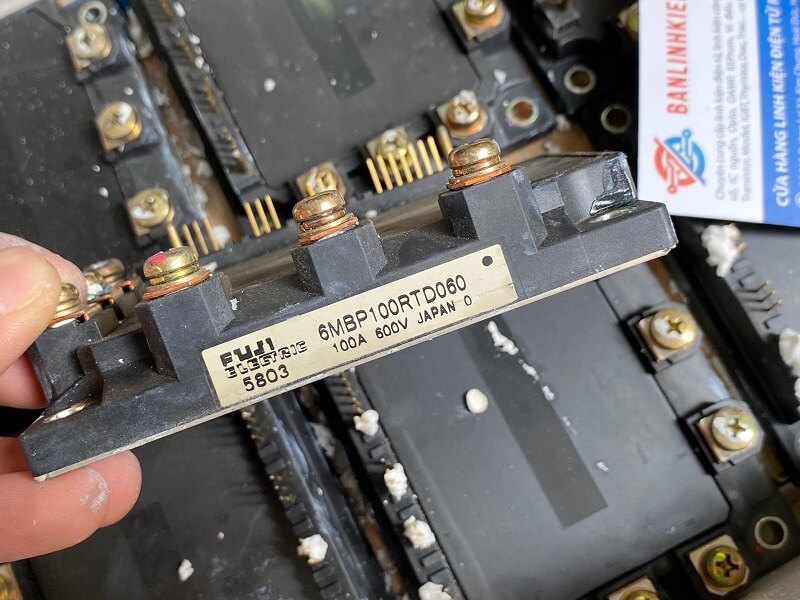 6MBP100RTD060 IGBT Modules Fuji 100A 600V (Tháo Máy) 2 6MBP100RTD060 IGBT Modules Fuji 100A 600V (Tháo Máy) - Ảnh 2