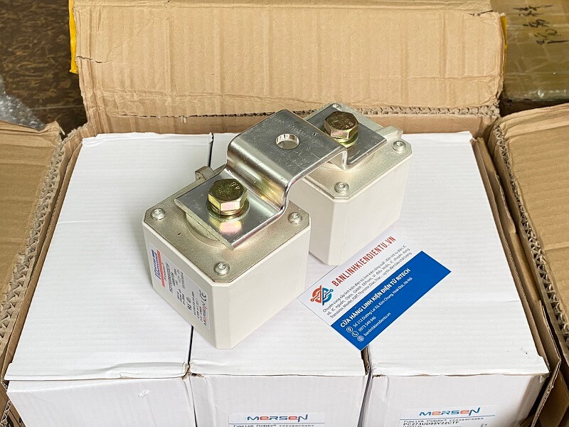 Cầu chì PC273UD95V22CTF 9.5URD273TTF2200 Q300739 950VAC 2200A 5 Cầu chì PC273UD95V22CTF 9.5URD273TTF2200 Q300739 950VAC 2200A - Ảnh 5
