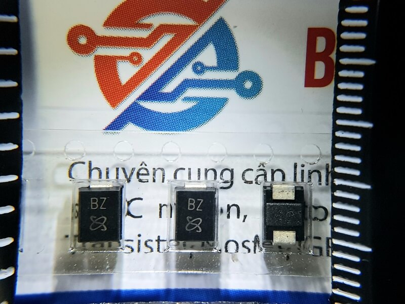 SMBJ24CA-E3/52 SMBJ24CA BZ Diode TVS 24V DO-214AA 1 SMBJ24CA-E3/52 SMBJ24CA BZ Diode TVS 24V DO-214AA