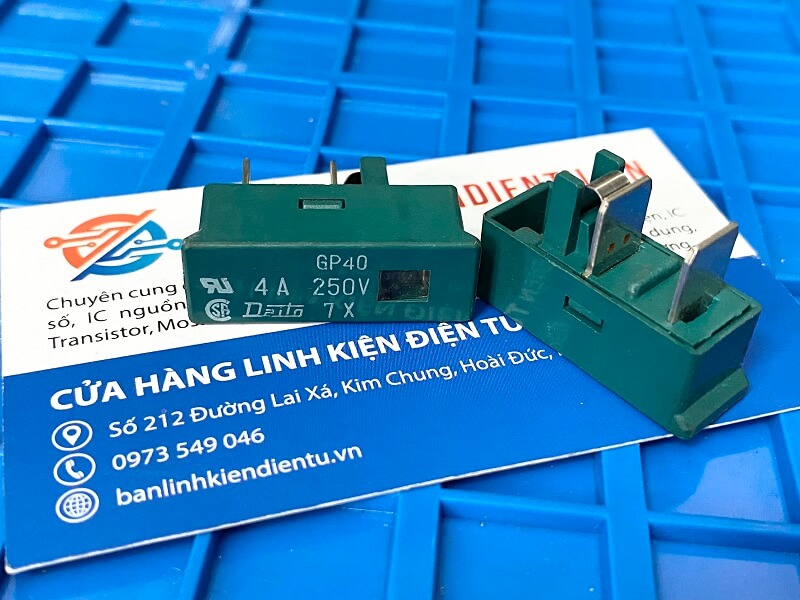 Cầu chì Fanuc Daito GP40 4A 250V 2 Cầu chì Fanuc Daito GP40 4A 250V - Ảnh 2