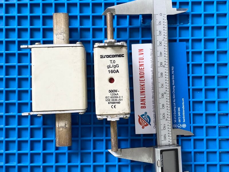 Cầu chì Socomec 160A 500VAC 2 cầu chì 160A 500V