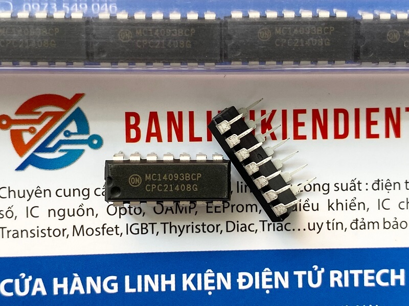 MC14093BCP, 14093 IC logic DIP-14 2 MC14093CP DIP