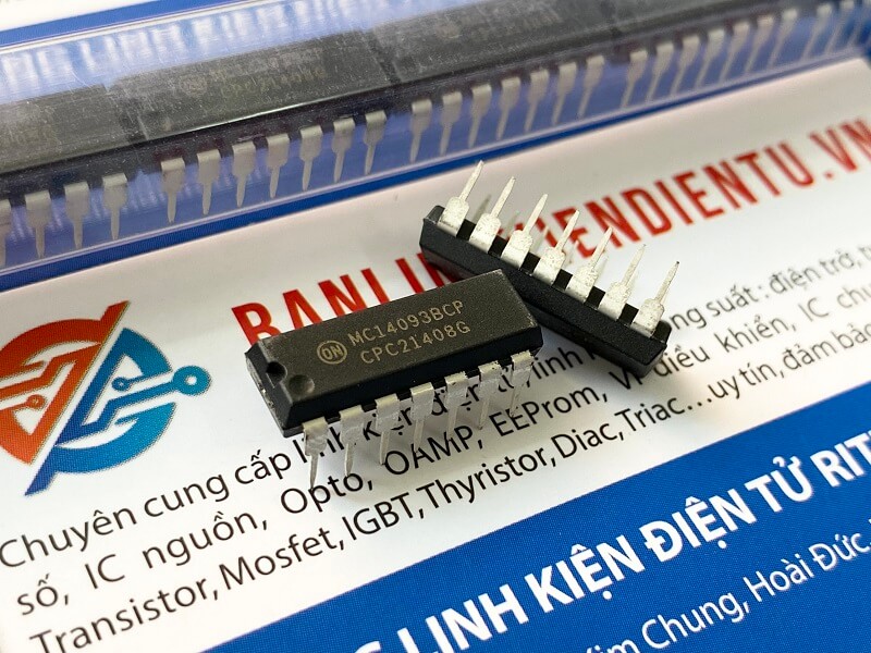 MC14093BCP, 14093 IC logic DIP-14 1 MC14093CP DIP