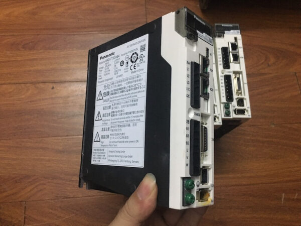 Bộ điều khiển Servo Panasonic MADHT1505NB4 Minas A5 100w tháo máy - Ảnh 2