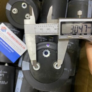 4700uF 400V