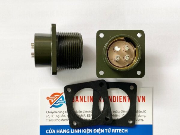 Đế giắc cắm Servo 4 chân 18-10P