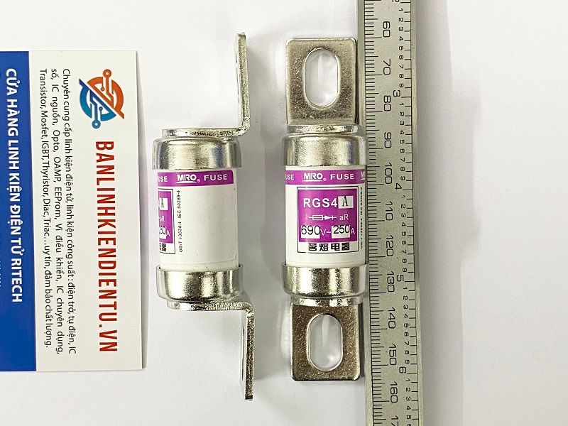 RGS4A 690V 250A Cầu chì MIRO 77mm hàng mới 6 RGS4A 250A 690V