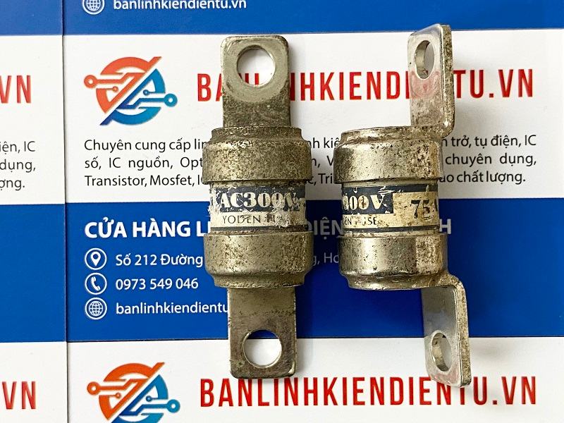 Cầu chì YODEN 75A 300V tháo máy 1 cầu chì 75A 300v cũ
