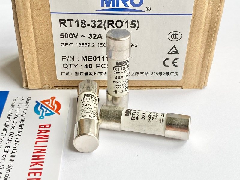Cầu chì sứ RT18-32 RO15 500V 32A 10x38mm 1 Cầu chì sứ 500V 32A 10x38mm